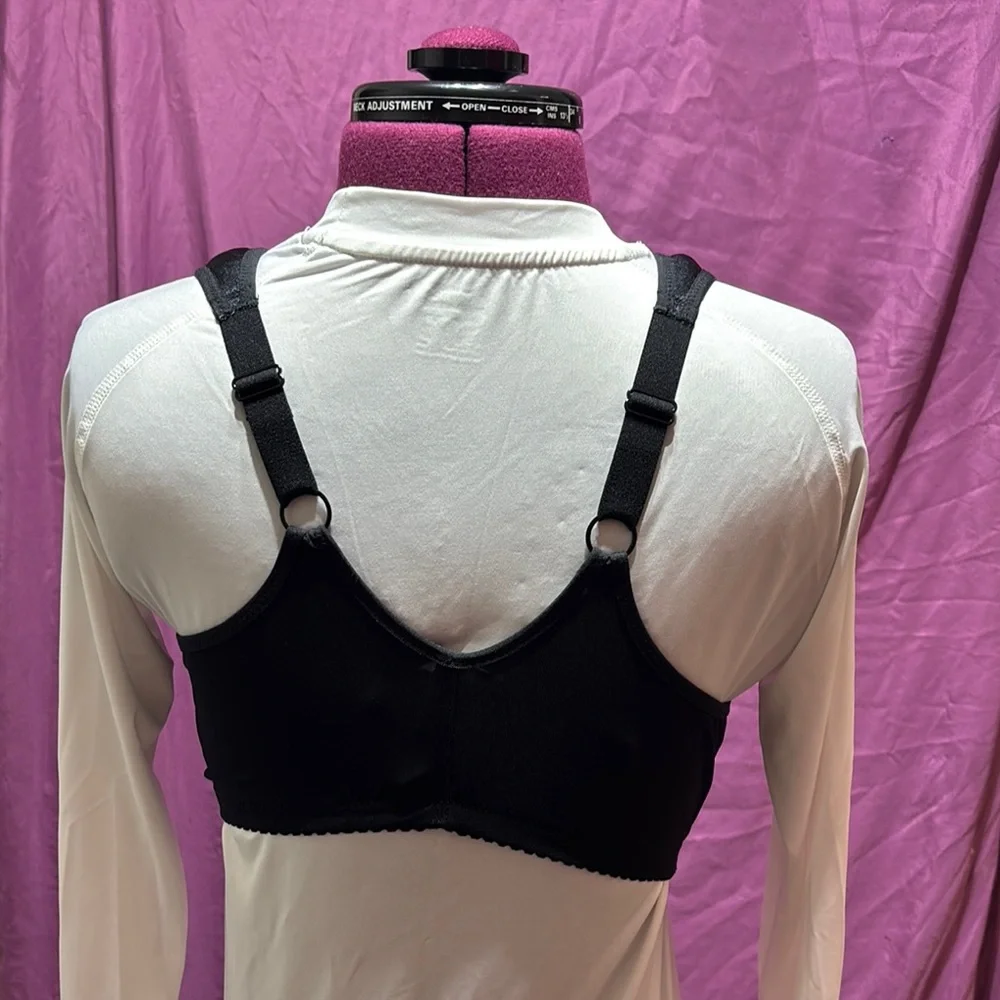 NWT Black Lace Bra, With Front Closure, Size 38B Comfort Choice